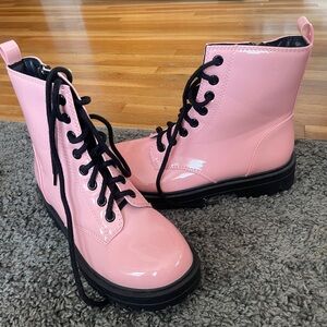 Women’s boots